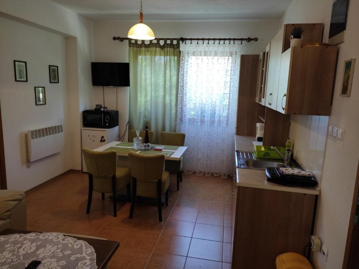 Апартаменти Apartman Hujic Біхач Екстер'єр фото