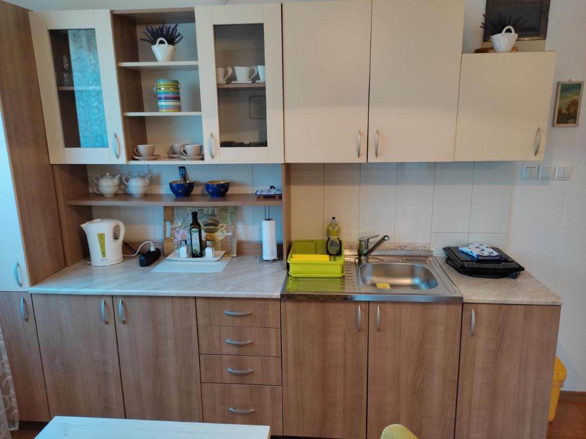 Апартаменти Apartman Hujic Біхач Екстер'єр фото