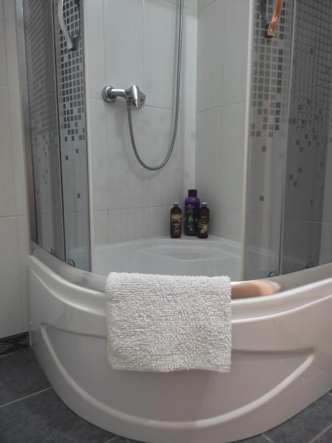 Апартаменти Apartman Hujic Біхач Екстер'єр фото