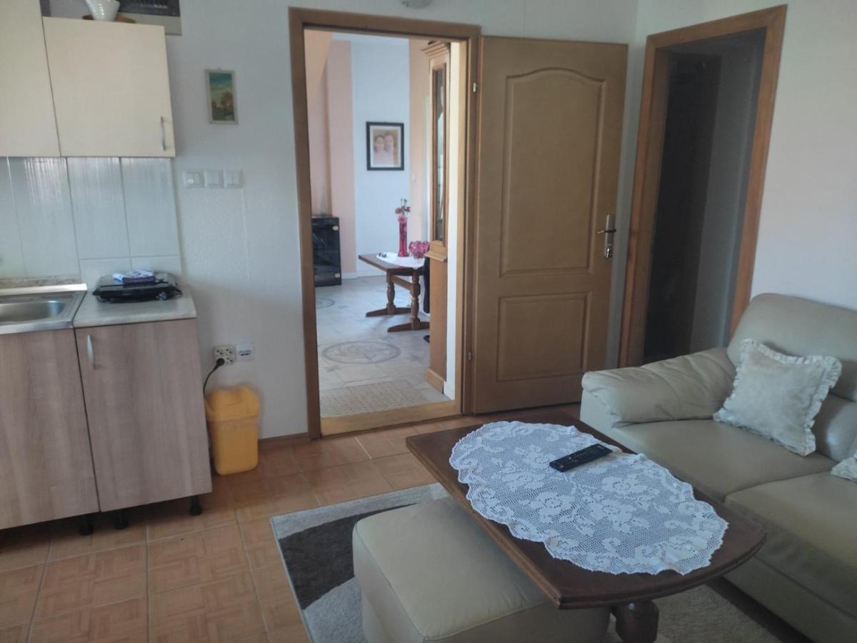 Апартаменти Apartman Hujic Біхач Екстер'єр фото