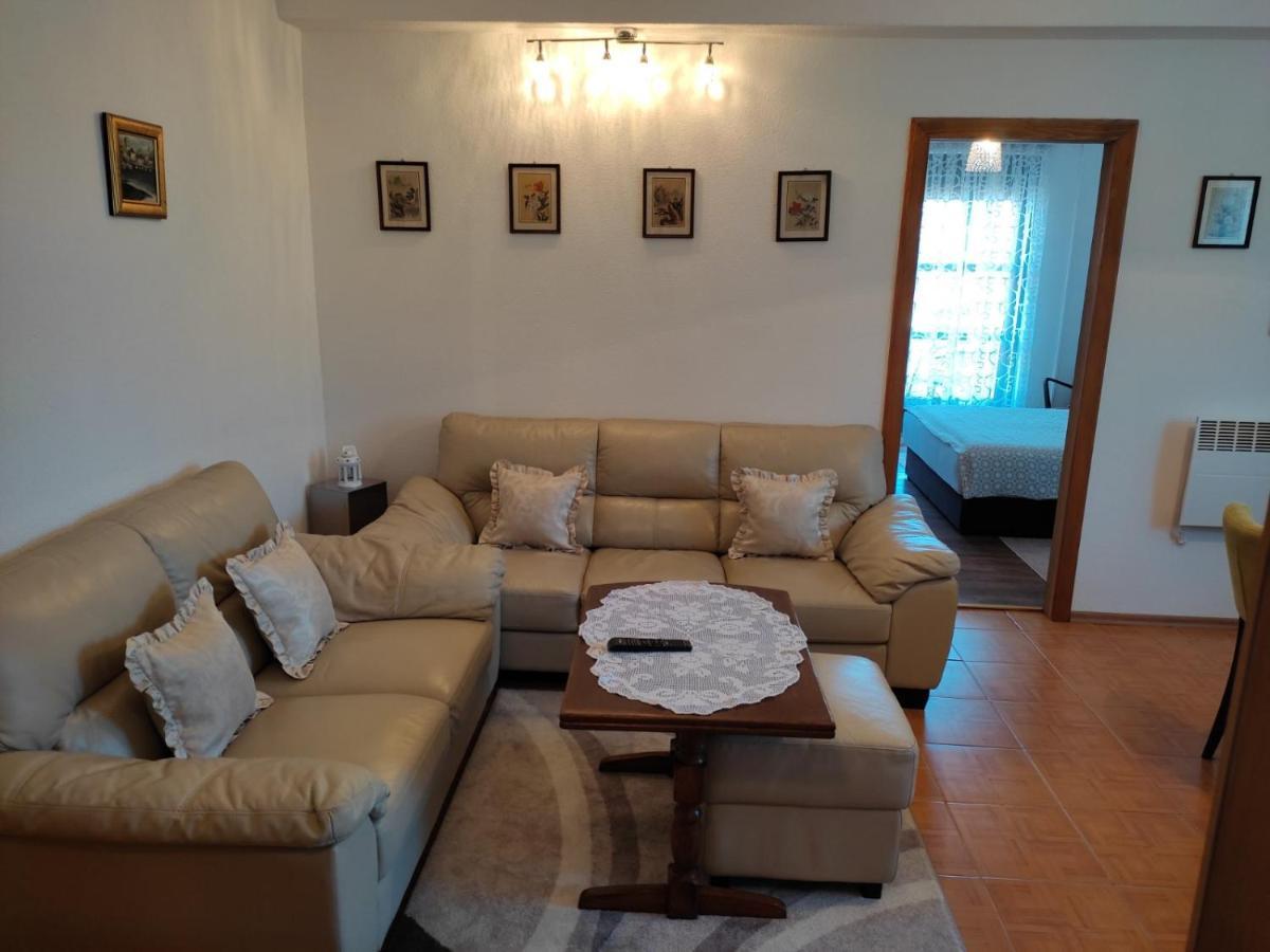 Апартаменти Apartman Hujic Біхач Екстер'єр фото